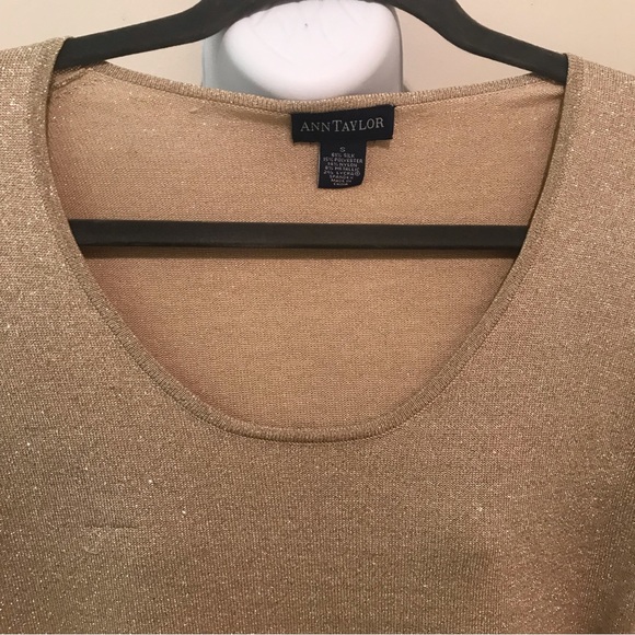 ANN TAYLOR GOLD SPARKLY LONG SLEEVE/ PULLOVER TSHIRT / SWEATER/ TOP - Picture 3 of 9